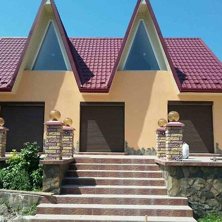 Панівецька Садиба Зубрівка Екстер'єр фото